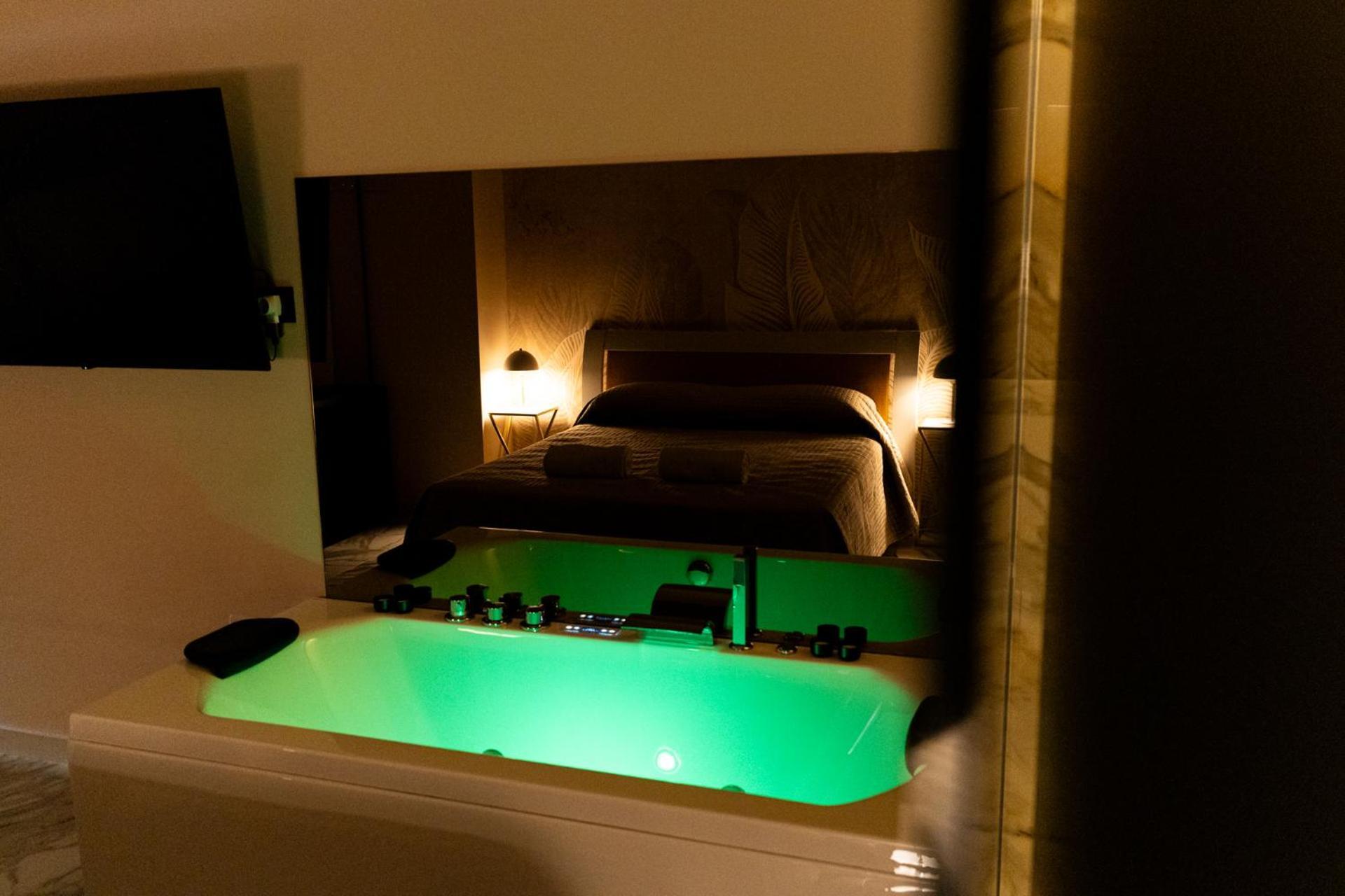 Apartment Golden Moon House *